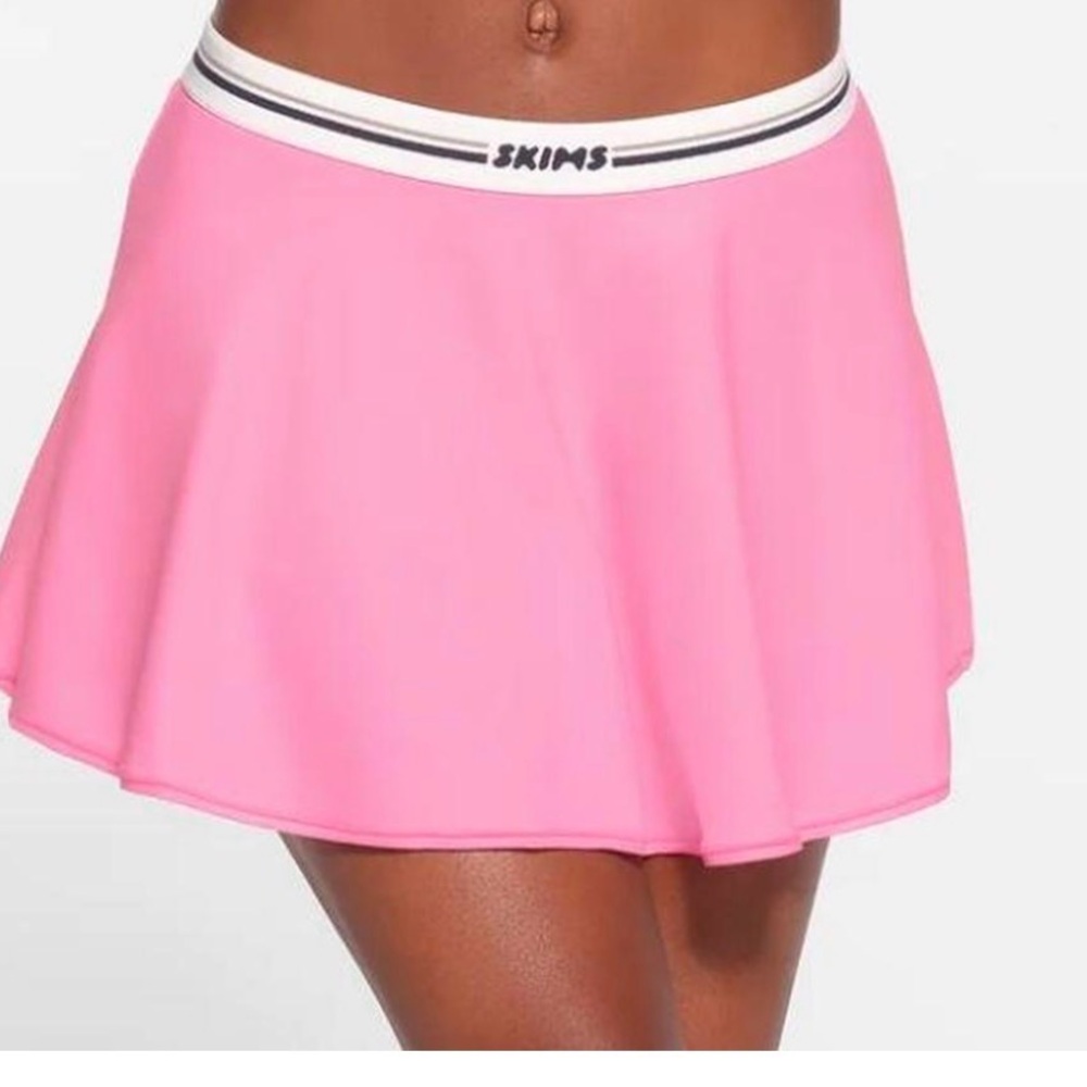SKIMS Logo Skort Sugar Pink Tennis Skirt Size Small - Picture 2 of 6